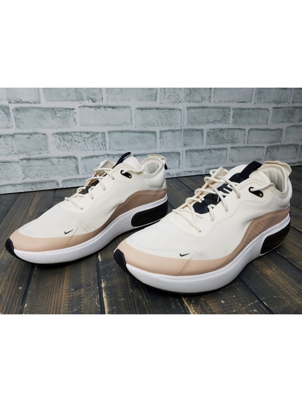 Nike Air Max Dia Pale Ivory Shoes AQ4312-101 Women's Size 12